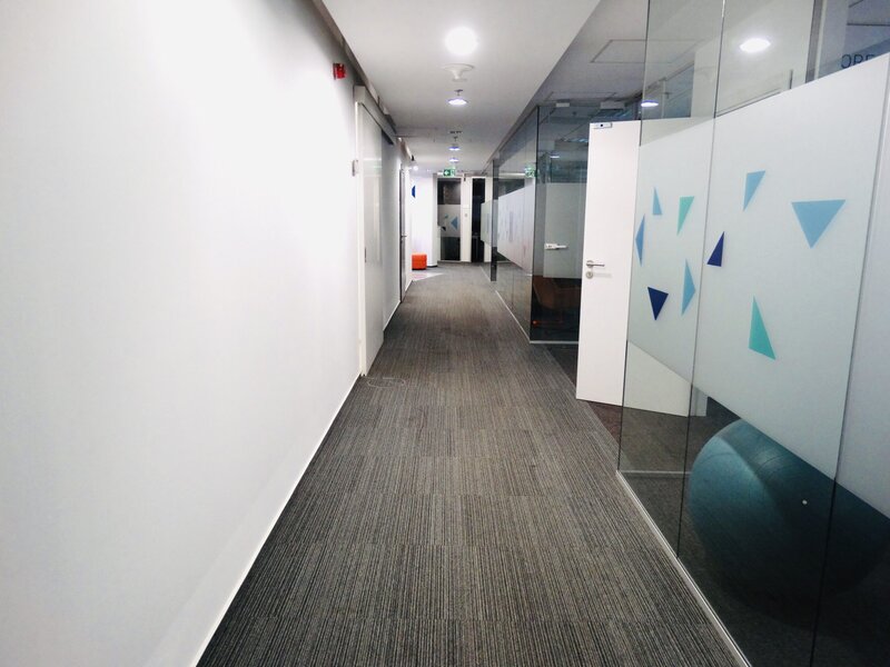 Wipe Cleaning Solutions - firma curatenie birouri si centre comerciale